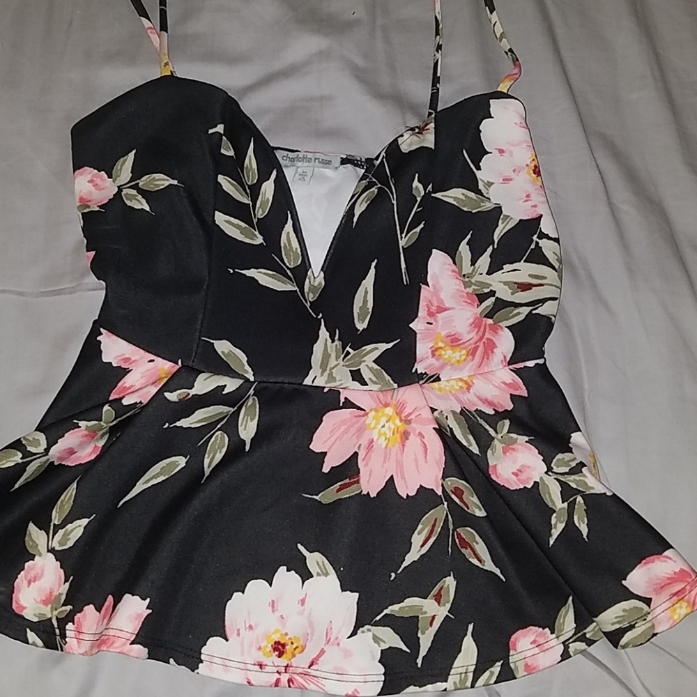 Flower design, flowy shirt